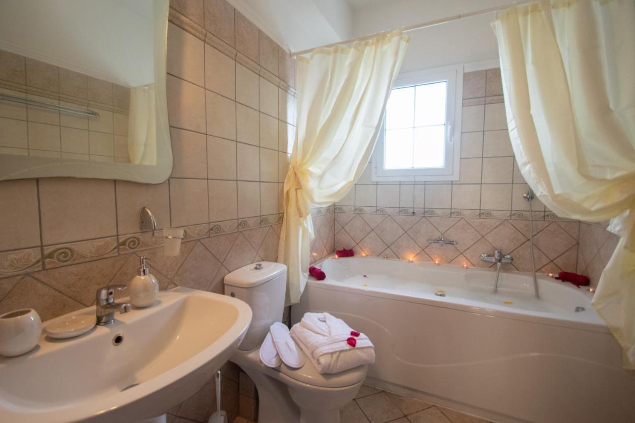 Luxury Vanato & Pool Villa